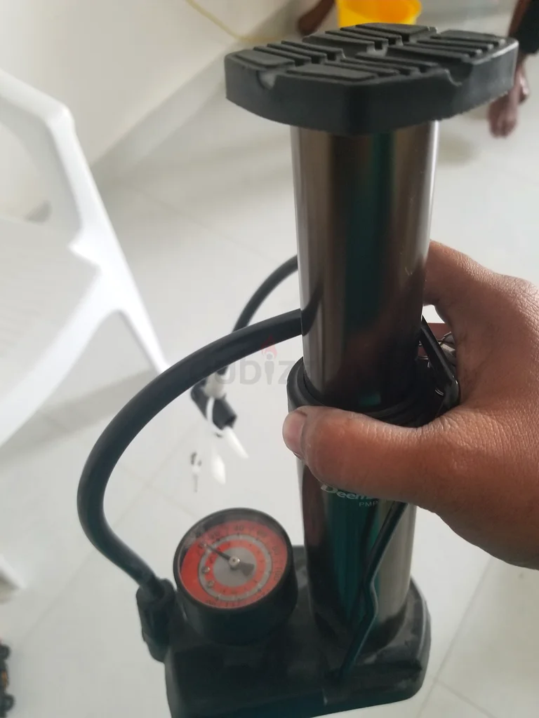 High-Performance Air Pump for All Your Sports Needs!63246745131009110