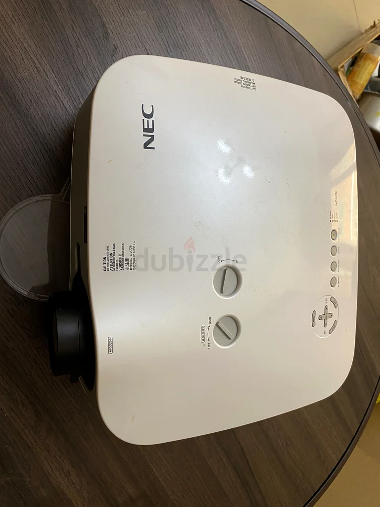 Projector63265106727298112