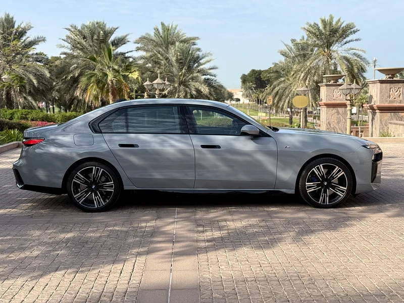 BMW 740i 2024 Luxury MKIT with BMW Warranty and Service63158800588673114