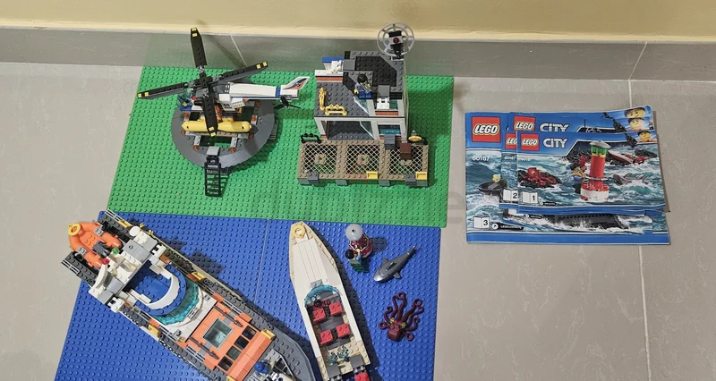 LEGO CITY 60167 Maritime Rescue Team and Command Base Boat628638245401611116