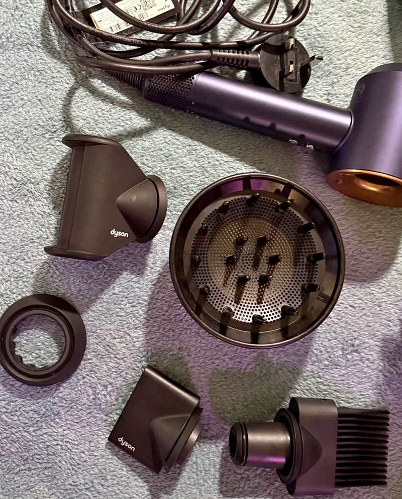 Dyson supersonic hair dryer63242688500737112