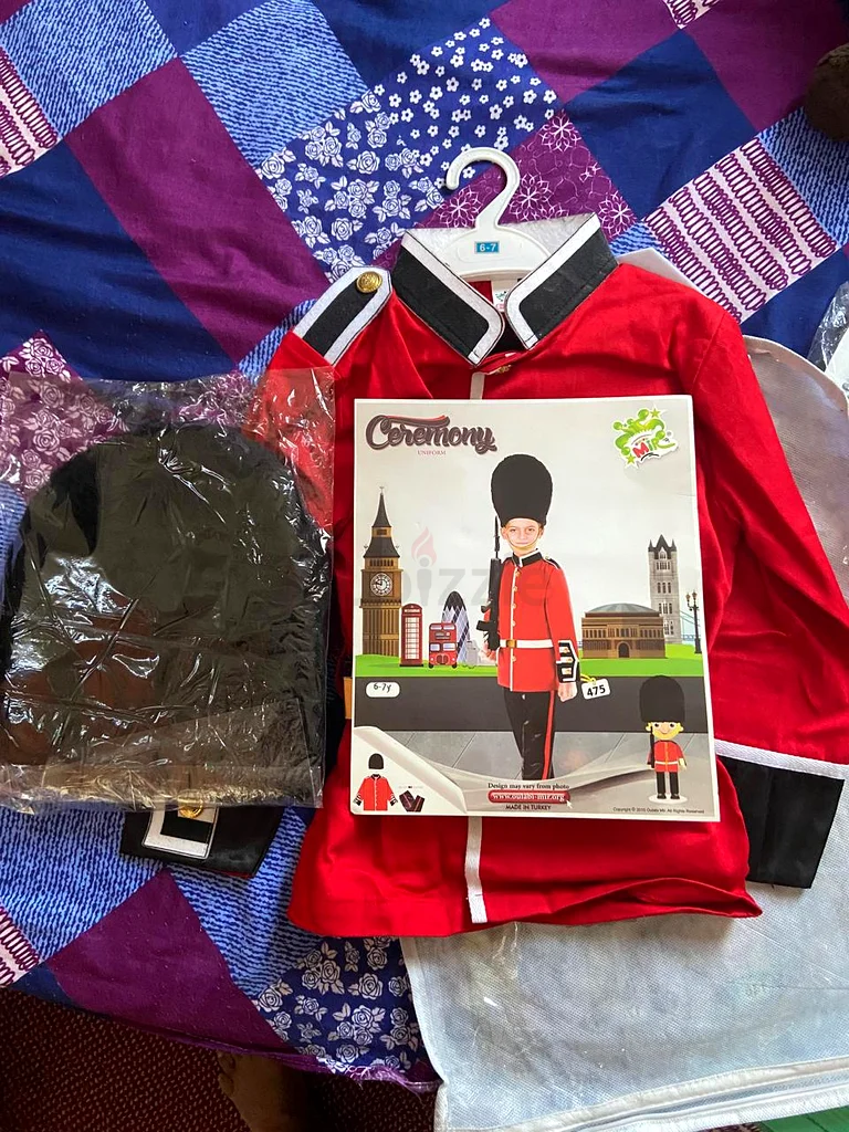 UK Royal Guards Uniform63239078475395111