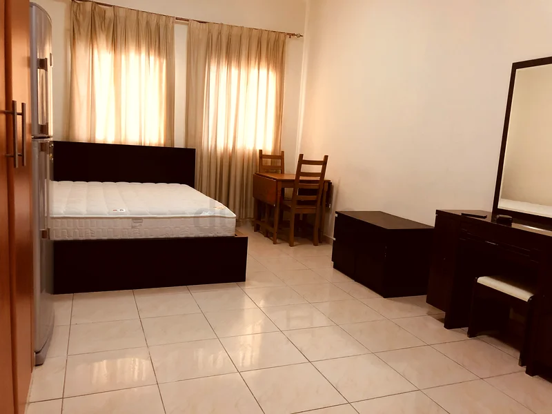 Family room available in a villa near dubai hospital abuhail for 2900 including dewa and wifi63143966888322114