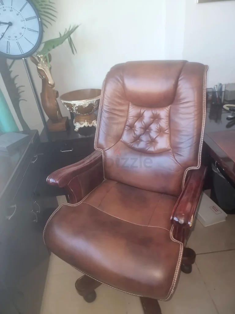 طقم مكتب أنيق لخلق جو احترافي63265601885571111