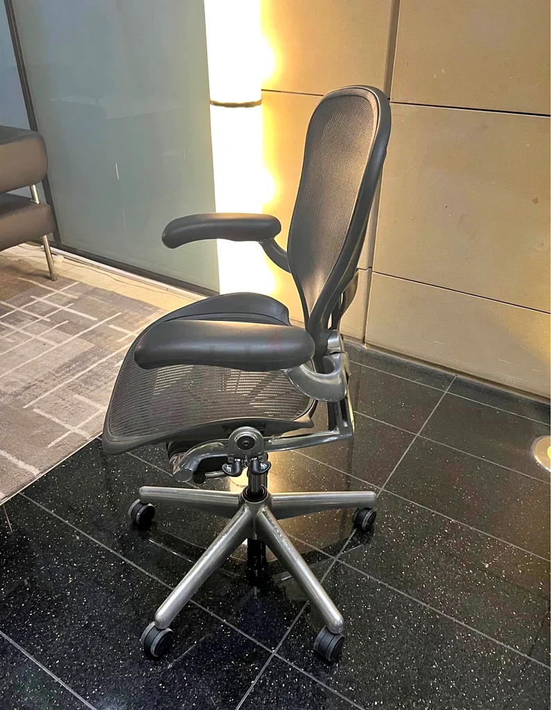 HERMAN Miller Office Chair For Sale Size B63179391890561111