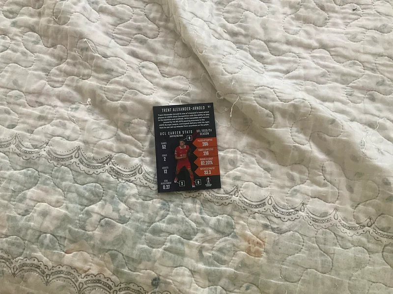 Limited Edition Football Trading Card - Trent Alexander-Arnold63209835795842111