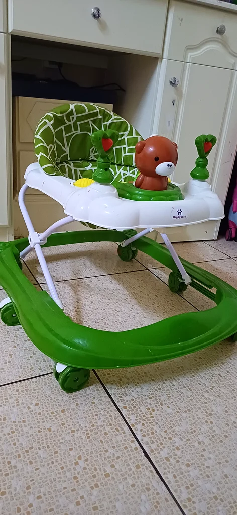 مشاية مشرقة وممتعة للرضع لطفلك الصغير!63204255310849111