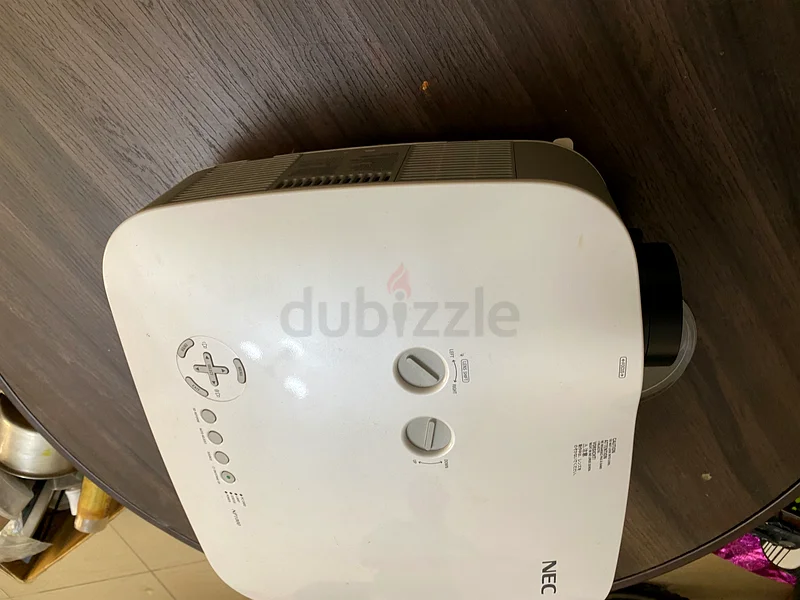 Projector63265106727298113
