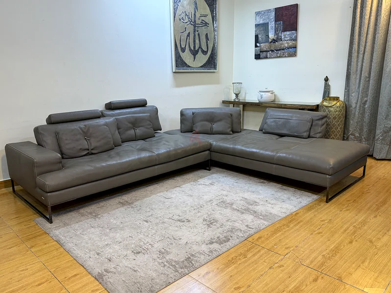 أريكة جلد على شكل L من غامّا سانسيت (صنع في إيطاليا)62864709467395113