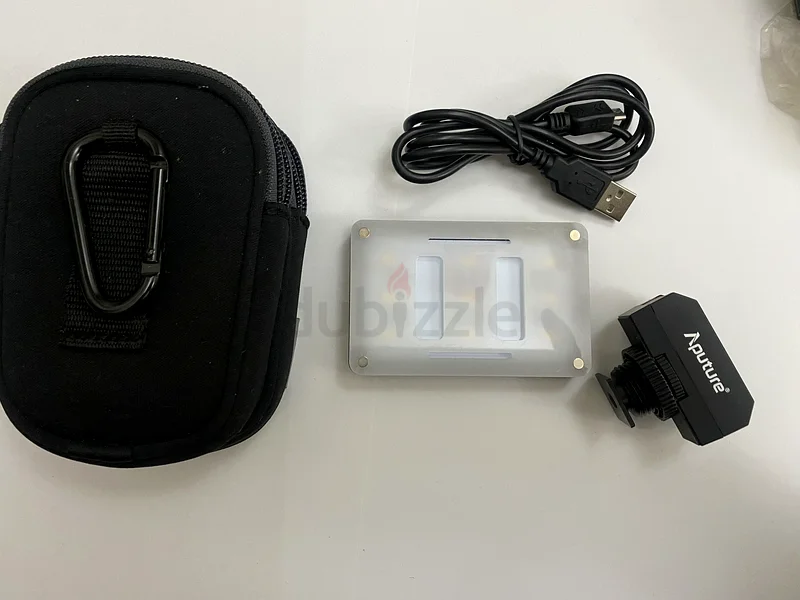 AL-M9 Amaran Lighting Up Pint Sized LED Fill Mini Video Light with 9 SMD Bulbs And Adjustable Bright63203188808065112