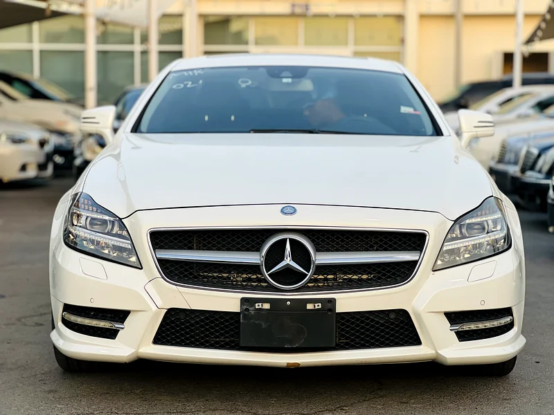 Mercedes-Benz CLS 350_Year 2012_Kms 104000_Fresh japan import_V6_sunroof_vcc paper_No accident63164313818498112