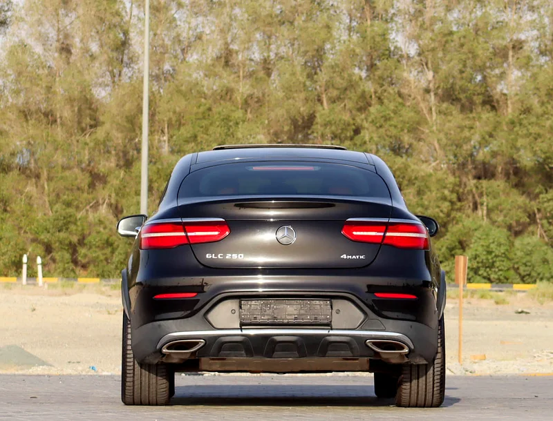 Mercedes GLC 250/4MATIC 2018, GCC specification, original paint, accident-free, in excellent condition. 2300 monthly63164314447746114