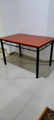 Table for sale perfect condition