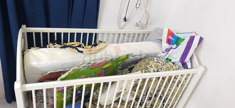 Baby Crib with bed for sale63206393046145111