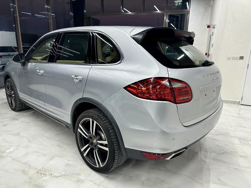 بورش كايان S63170840571906114