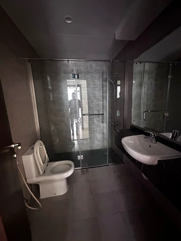 ✨ شقتين لطراز Penthouse فاخر للإيجار السنوي في منطقة القلعة | شهر مجاني + موقف سيارات مجاني + تكييف مجاني! ✨ فرصة لا تعوّض للحصول على مسكن راقي ومميز62885264707587111
