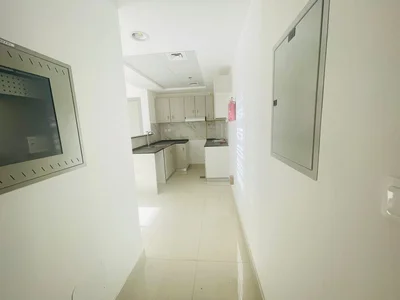 Deal !!! Brand New Building Spacious 1 Bedroom Apartment Best Price Great Location