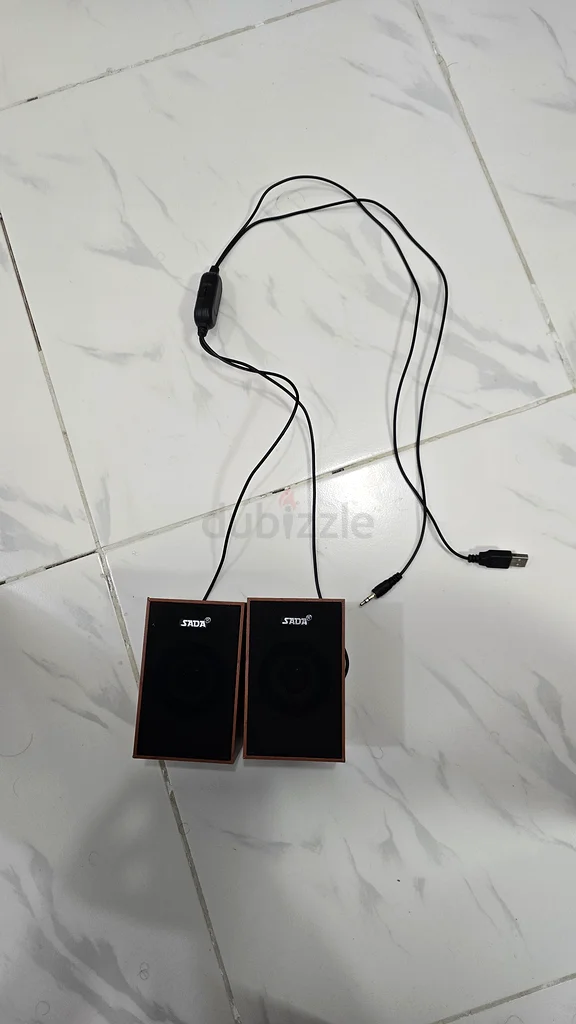 مكبرات صوت كمبيوتر أنيقة ومدمجة63261838897793119