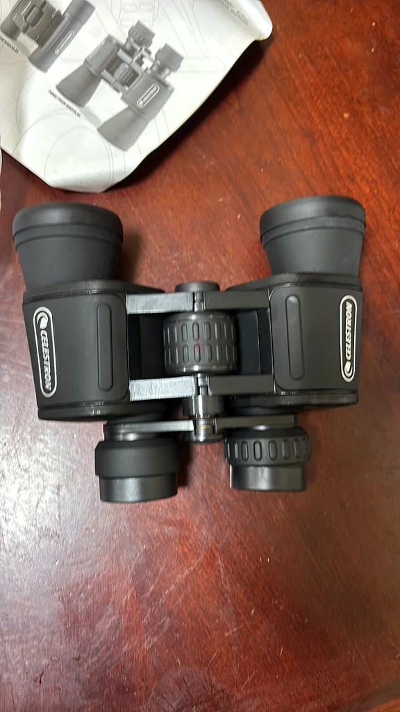 سيليسترون – منظار يدوي UpClose G2 8x4063234126226690112
