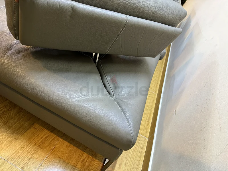 أريكة جلد على شكل L من غامّا سانسيت (صنع في إيطاليا)62864709467395112