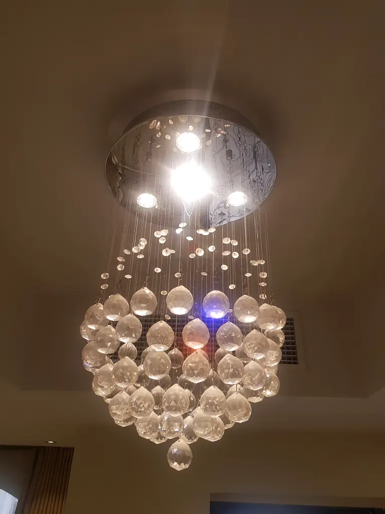 Stunning Crystal Chandelier for Elegant Spaces