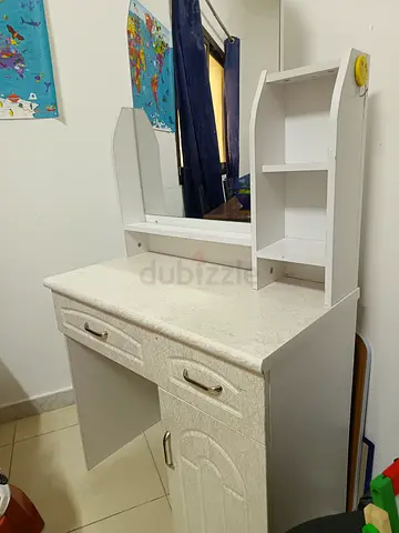 Dressing table (WHITE)