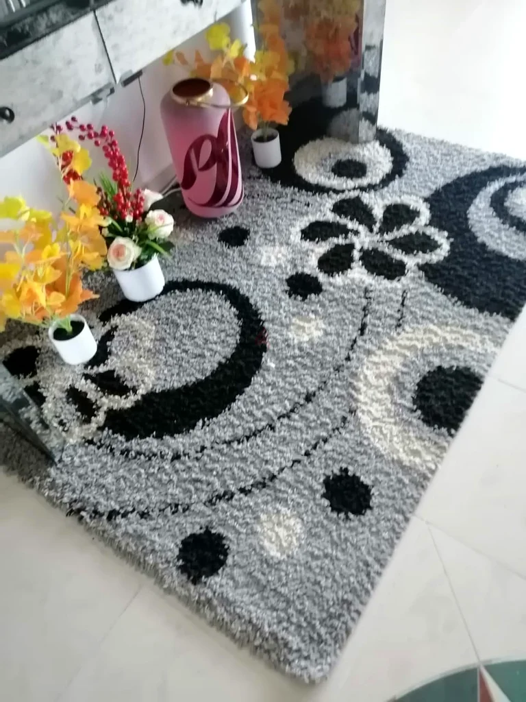 2- Stylish Rugs/ Carpets63184727879427111