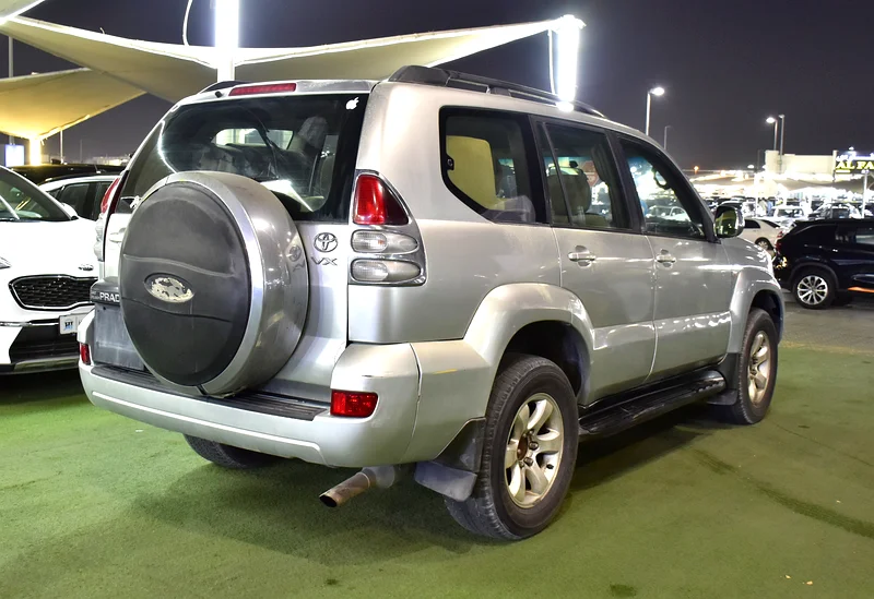 Toyota Prado VX (2005 Model) in Silver Color, GCC Specifications63165224637954114
