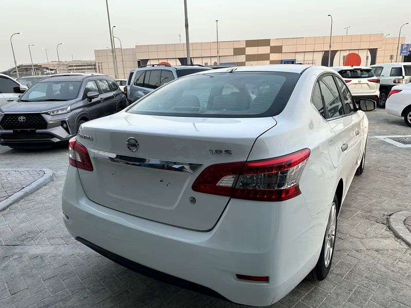 نيسان سينترا موديل 2017 خليجي بحاله ممتازه63167093153411113