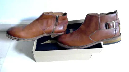 Clarks boots-size 45-46