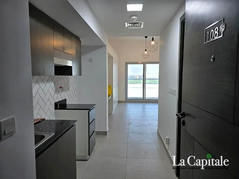 Vacant Apartment | Freshly Painted with Balcony62890343064195113