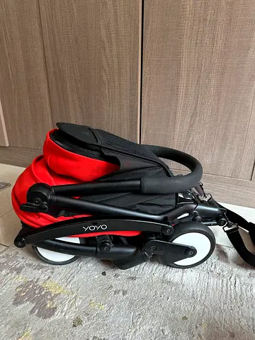 Babyzen yoyo stroller with newborn pack
