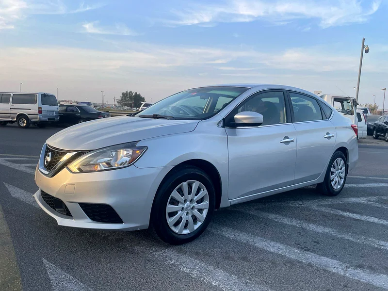 2018 Nissan Sentra S 1.8L V4 MidOption+ Economical Car63170389829763111