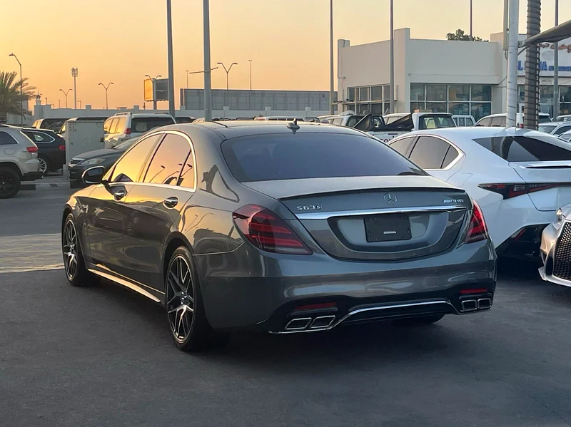 MERCEDES-BENZ - S560 - 2019 - KIT 63 AMG - V8 - 4.0L - TWIN TURBO - AMERICAN SPECS - VERY GOOD CONDITION63164770825473113