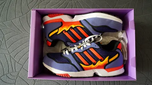 Adidas Simpsons Flaming Moes - Size 10 US
