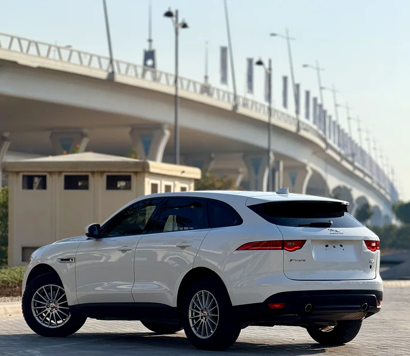 Jaguar F-Pace GCC Spec63177100032899114