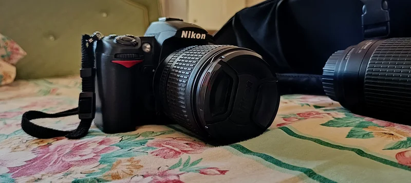 نيكون D700063233641505795111