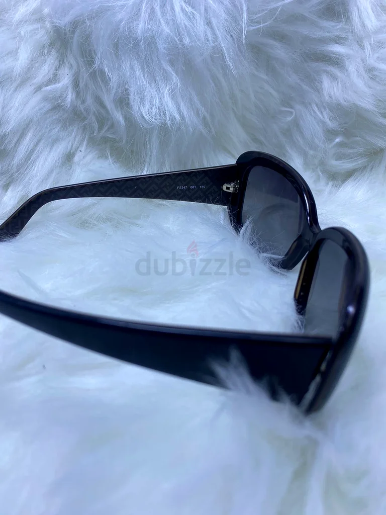 Stylish Fendi Sunglasses - Perfect for Any Occasion!63239076132353114
