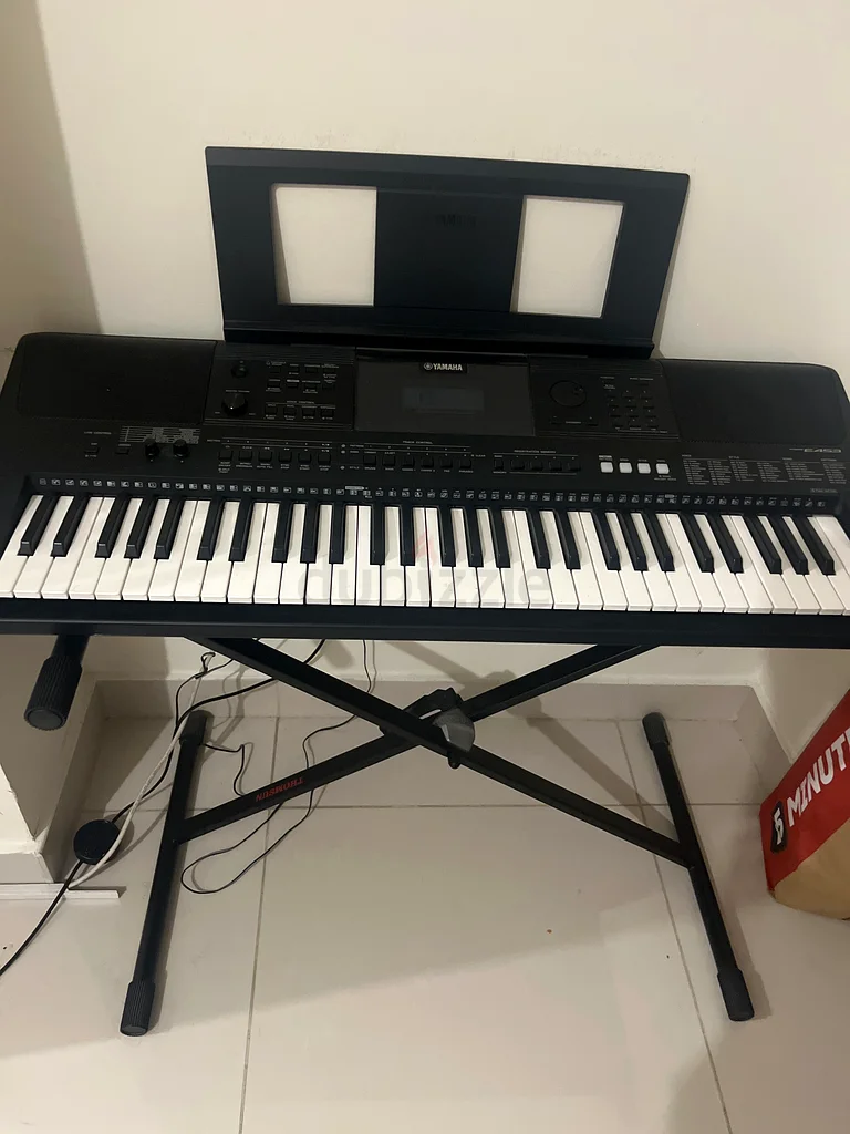 Piano keyboard632288366836501127