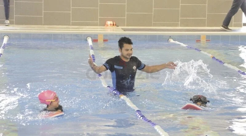 دروس السباحة62933698945283112