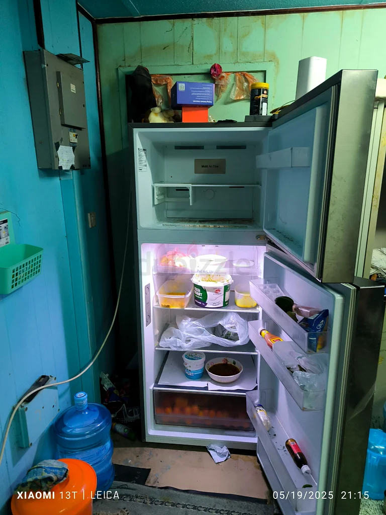 Refrigerator63250300910851113