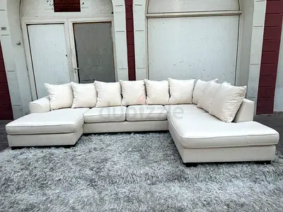 Looks great condition the one brand Ushape sofa