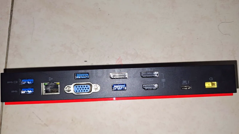 لينوفو ثينك باد دوك يعمل بتقنية ثاندربولت 363166654103426111