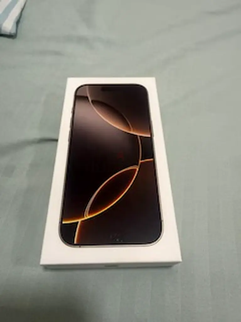 Apple iPhone 16 Pro63213938737027114