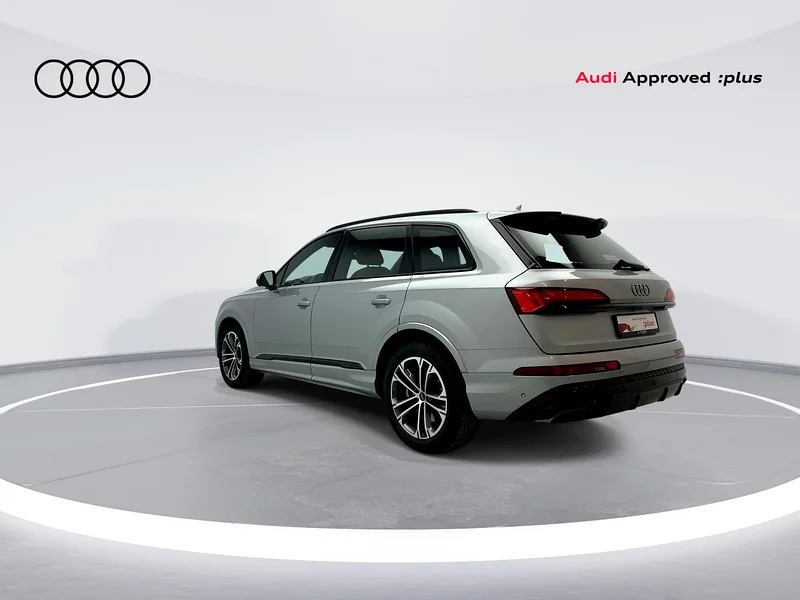 Q7 SUV S line 45 TFSI quattro 252 حصان (الرقم المرجعي #011042)63170389579138111