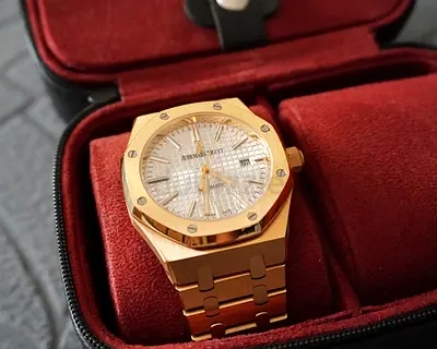 AP Royal Oak - Gold / White dial (Rep)
