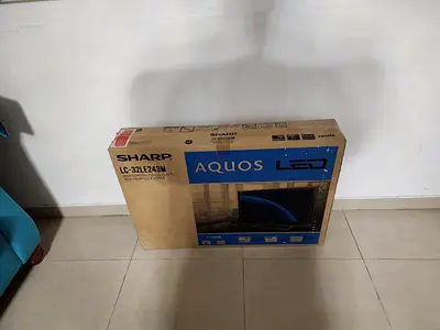 Led tv 32 in شاشة تلفزيون من نوع شارب