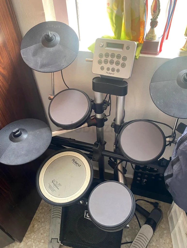 رولاند - طقم طبول V-Drums Lite HD-3 للبيع!63231196489217111