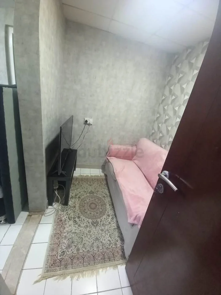 غرفة مفردة مع حمام داخلي جودة جيدة62866803537283111