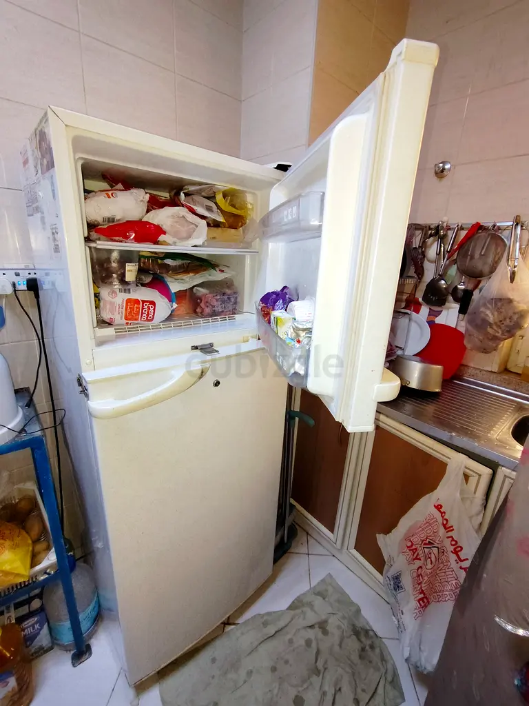 Home useing Refrigerator/ Fridge63251349432195114